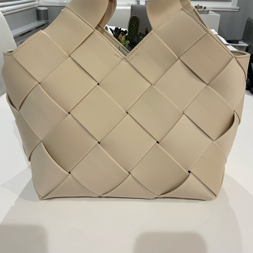 SOL & SELENE “Resilience” Woven Neoprene Tote Bag ~ Cream ~ NWT - Picture 7 of 11